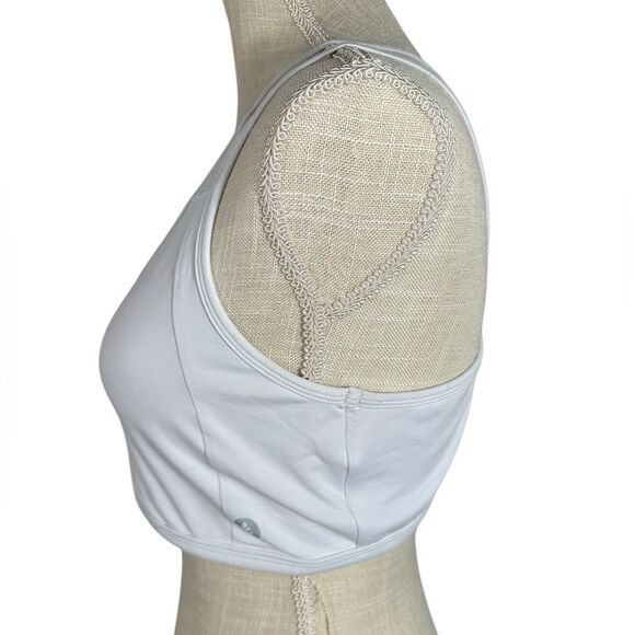 Dona Jo UVB White Strappy Criss Cross Back Sports Bra - Picture 4 of 10